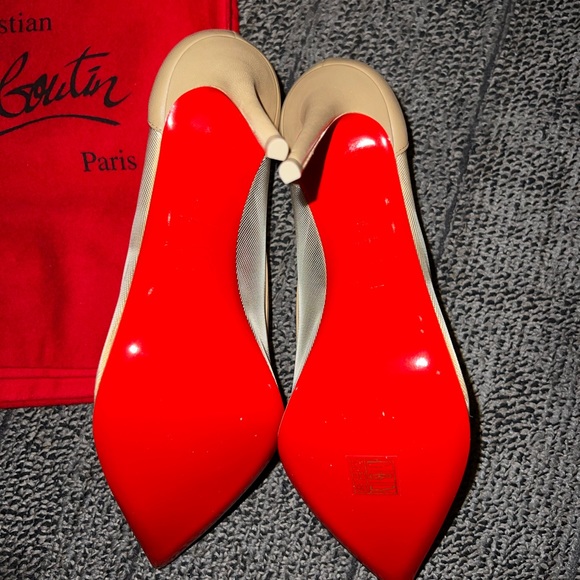CHRISTIAN LOUBOUTIN
Galativi 100 leather and mesh pumps